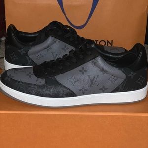 Louis Vuitton shoes size 13